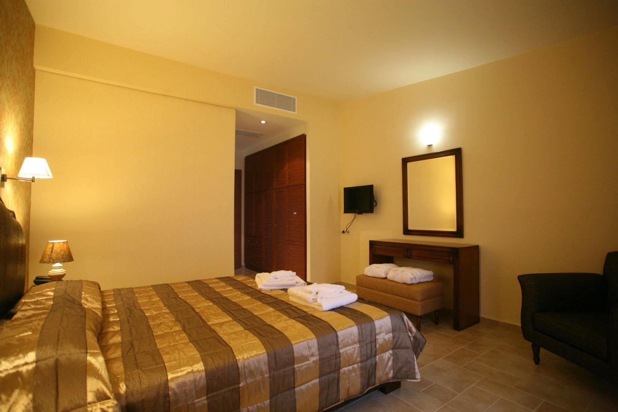 Hotel Tesoro Nikiana Exteriér fotografie